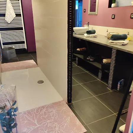 Chez Severine Apartment *